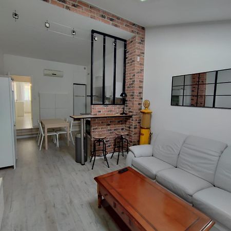 Appartement T2 48 M2 Independant Parking Public Gratuit A Proximite Безье Экстерьер фото